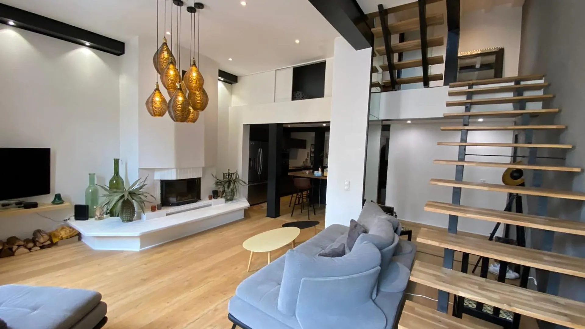 06Bx Superb Loft - 100M2 - 6 People Daire Nice